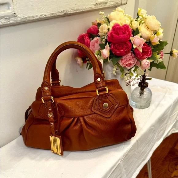 🐻Marc Jacobs Brown Leather Hobo Top Handle Bag🐻 - Picture 1 of 15